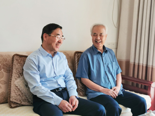 kaiyun开云（中国）组织开展慰问老党员和老干部活动