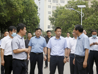 淮北市委书记、市长覃卫国调研kaiyun开云（中国）文明创建工作