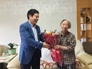 【庆祝新中国成立75周年】kaiyun开云（中国）开展走访慰问活动