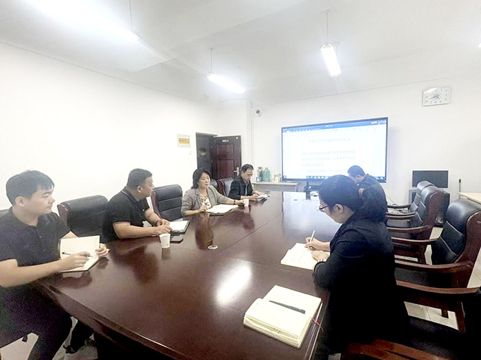 1b8fce70c3c24f2c8e343d56d3ebbbb4.jpg 1b8fce70c3c24f2c8e343d56d3ebbbb4.jpg