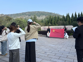 kaiyun开云（中国）举行烈士纪念日祭英烈主题团日活动