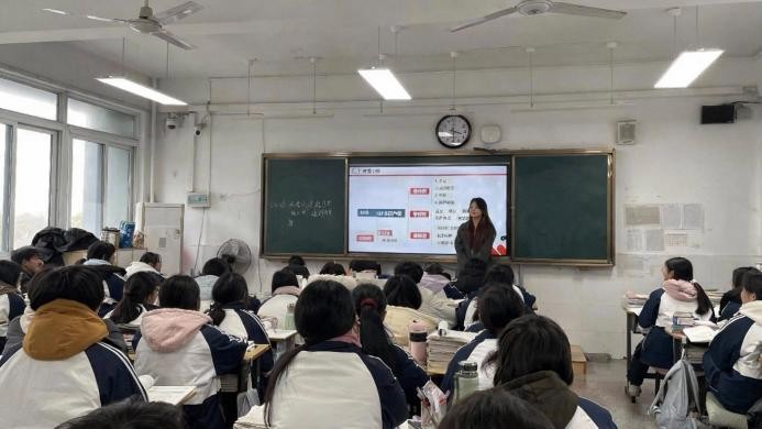 归乡践初心，青春显担当 —— 马克思主义学院学子“返家乡”社会实践纪实